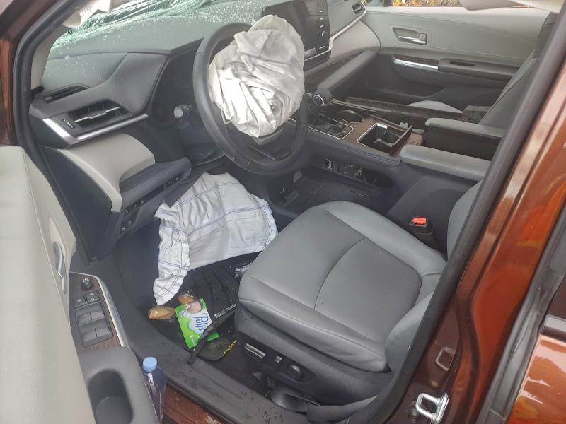 Продажа на аукционе авто 2023 Toyota Sienna, vin: 5TDJSKFC3PS103772, номер лота: 95927275