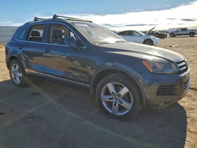 Продажа на аукционе авто 2013 Volkswagen Touareg, vin: WVGEP9BP9DD003375, номер лота: 96522415