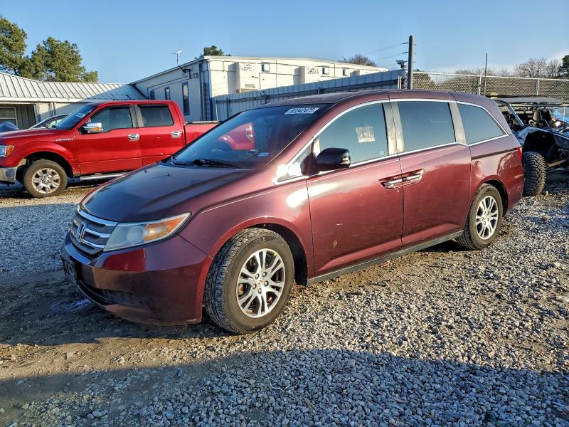 92342425 :رقم المزاد ، 5FNRL5H68BB090166 vin ، 2011 Honda Odyssey مزاد بيع