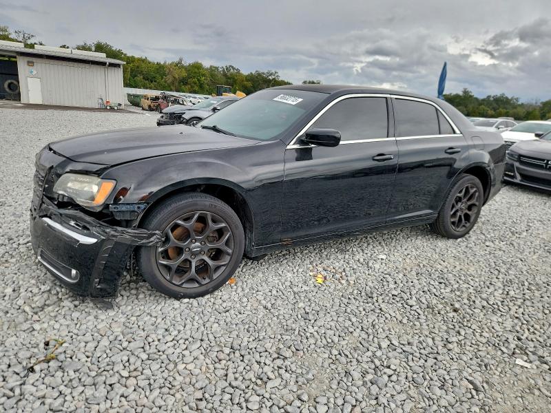 Auction sale of the 2014 Chrysler 300, vin: 2C3CCAAG2EH373375, lot number: 96632715