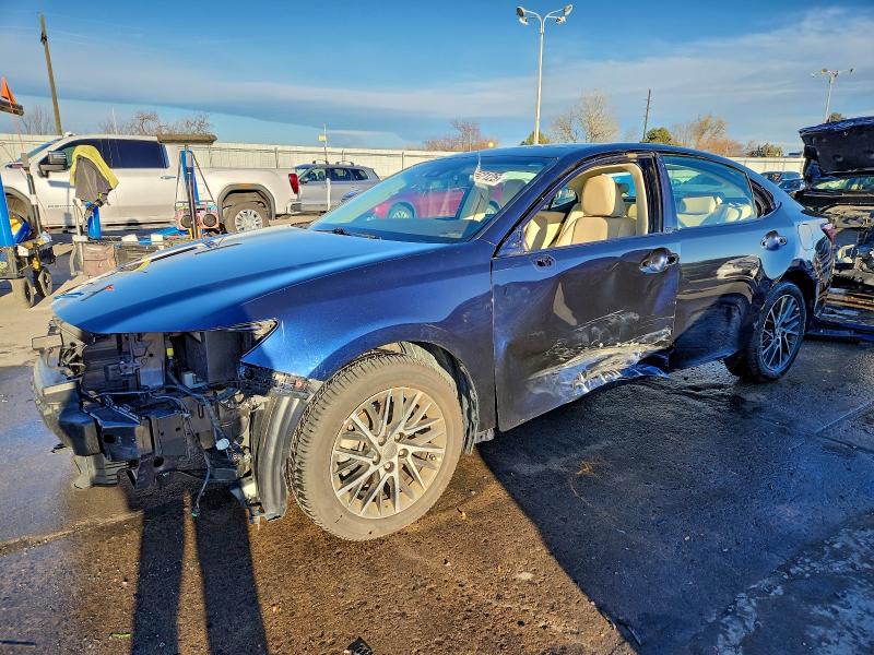 95762125 :رقم المزاد ، 58ABK1GG6JU083783 vin ، 2018 Lexus Es مزاد بيع