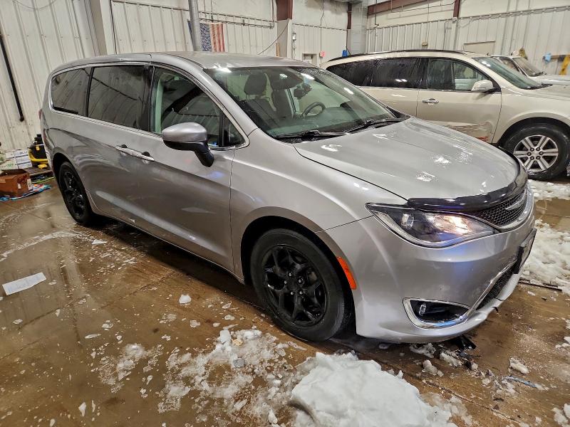 Продажа на аукционе авто 2017 Chrysler Pacifica, vin: 2C4RC1BG2HR795987, номер лота: 95478085