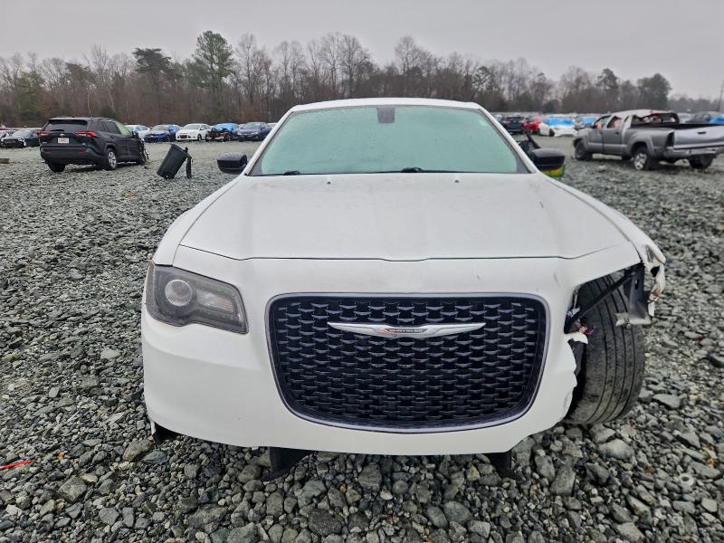 Продажа на аукционе авто 2019 Chrysler 300, vin: 2C3CCAAGXKH590958, номер лота: 93977745