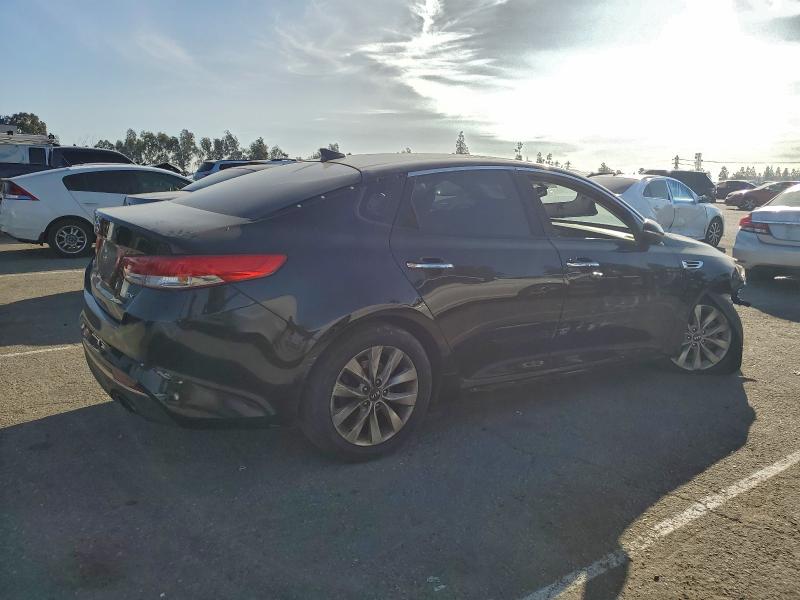Продаж на аукціоні авто 2016 Kia Optima, vin: 5XXGU4L30GG056027, номер лоту: 96993405