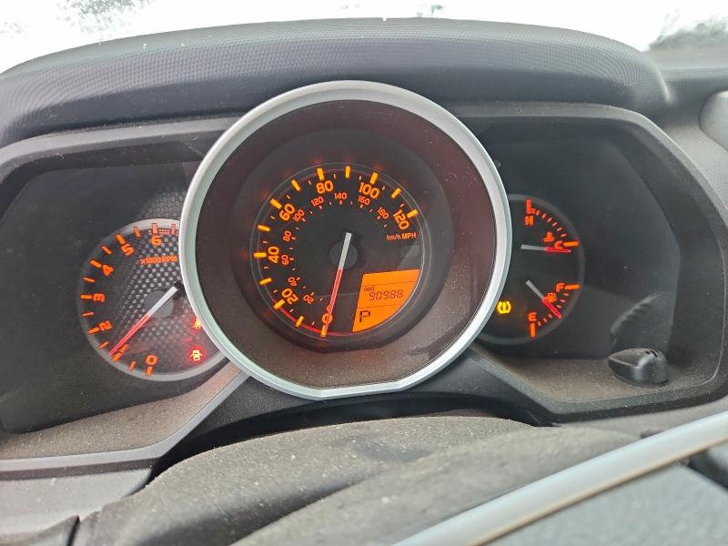 2010 Toyota 4runner Sr მანქანა იყიდება აუქციონზე, vin: JTEBU5JR9A5001266, აუქციონის ნომერი: 99122205