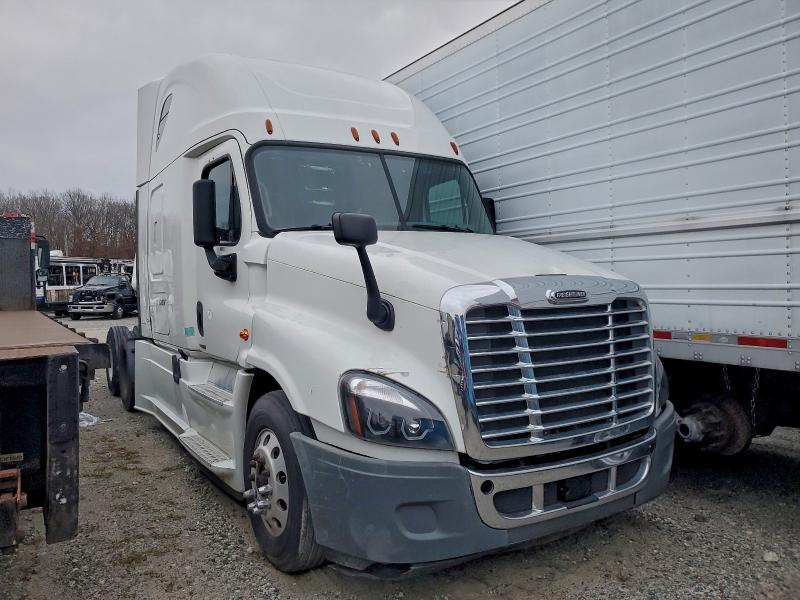 Auction sale of the 2018 Freightliner Cascadia 1, vin: 3AKJGLDR7JSJH1217, lot number: 95519865