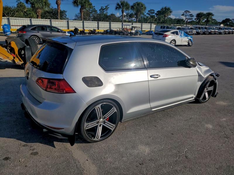 94038955 :رقم المزاد ، 3VWYT7AU1FM038439 vin ، 2015 Volkswagen Gti مزاد بيع