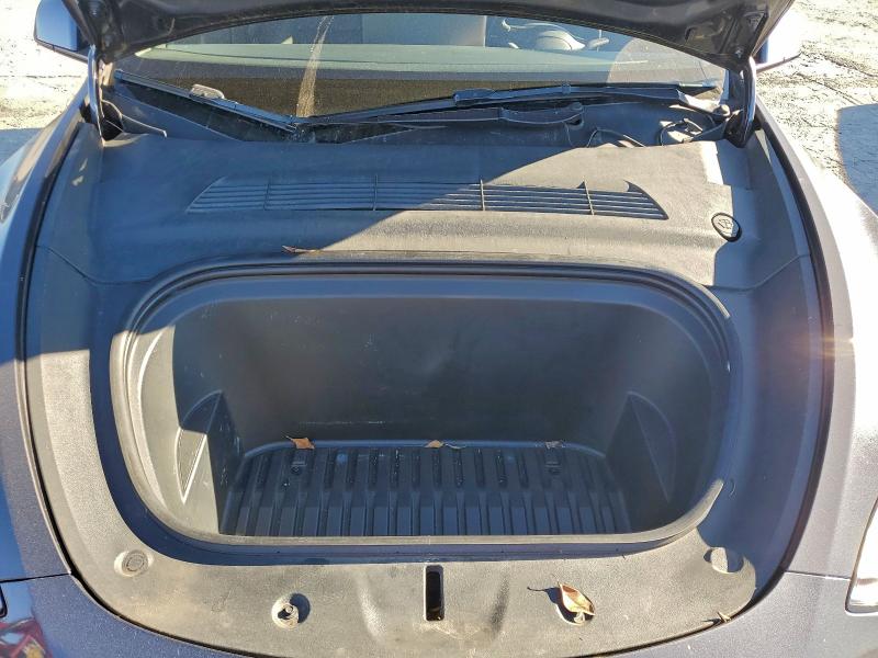 95989525 :رقم المزاد ، 5YJYGDEE2MF305937 vin ، 2021 Tesla Model Y مزاد بيع