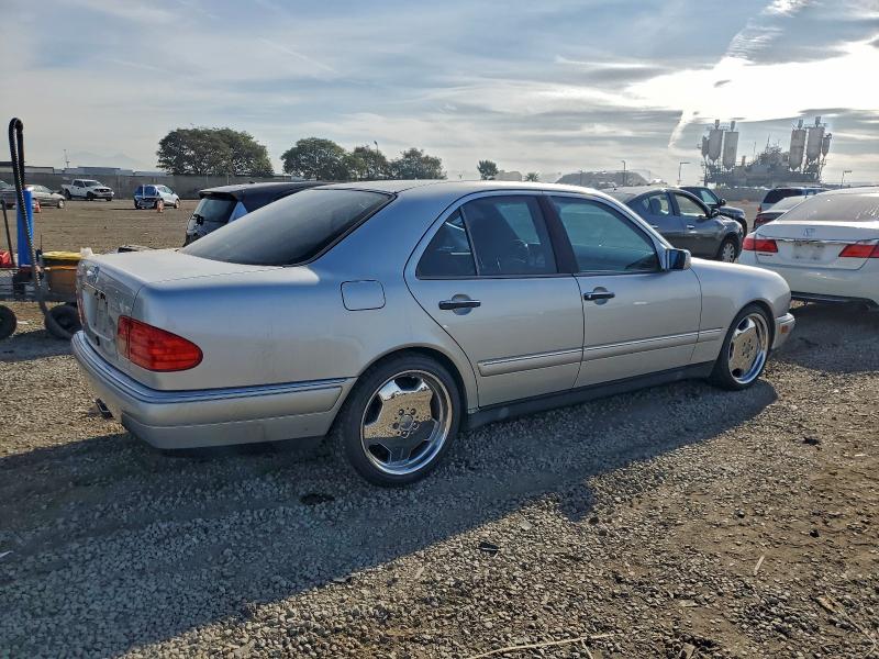 1997 Mercedes-benz E მანქანა იყიდება აუქციონზე, vin: WDBJF55F2VA437656, აუქციონის ნომერი: 97982915