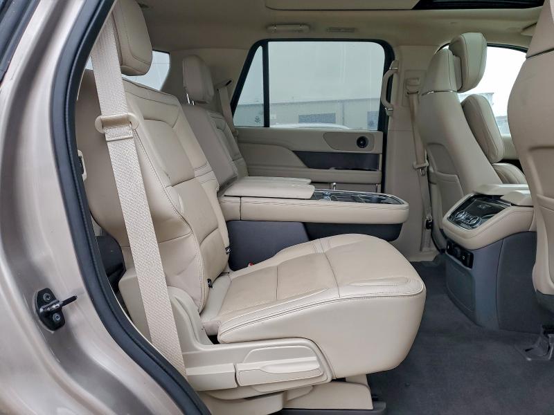 Продажа на аукционе авто 2018 Lincoln Navigator, vin: 5LMJJ2LT9JEL07294, номер лота: 93994325