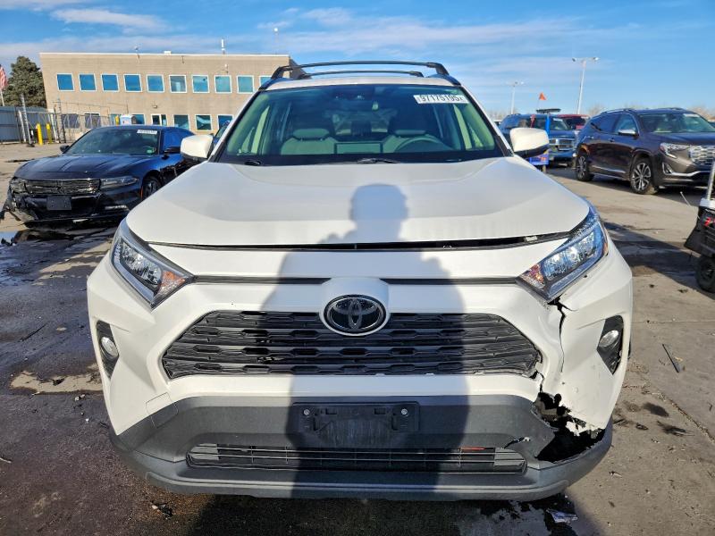 Продажа на аукционе авто 2019 Toyota Rav4 Xle, vin: JTMP1RFV5KD017696, номер лота: 97175195