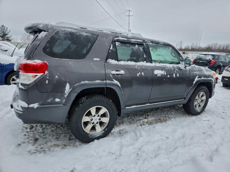2010 Toyota 4runner Sr მანქანა იყიდება აუქციონზე, vin: JTEBU5JR9A5001266, აუქციონის ნომერი: 99122205