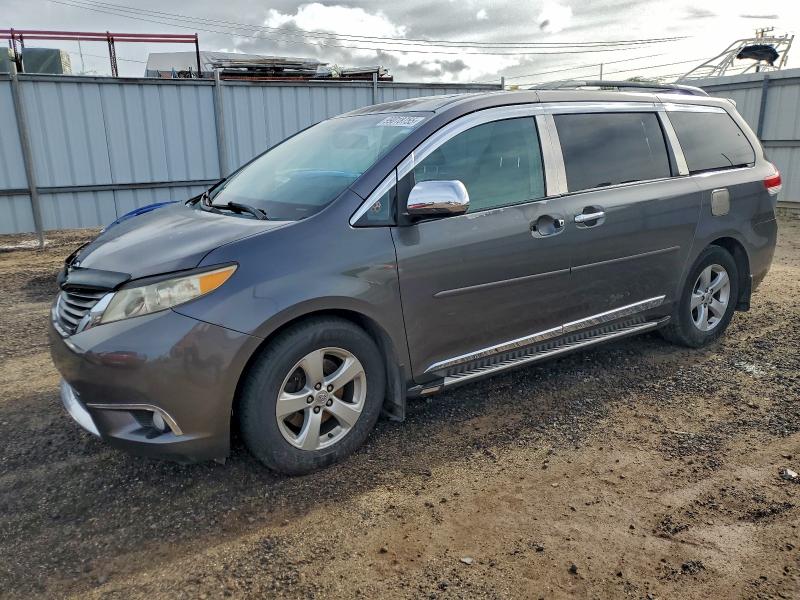 2013 Toyota Sienna Xle მანქანა იყიდება აუქციონზე, vin: 5TDYK3DC7DS296544, აუქციონის ნომერი: 99018755