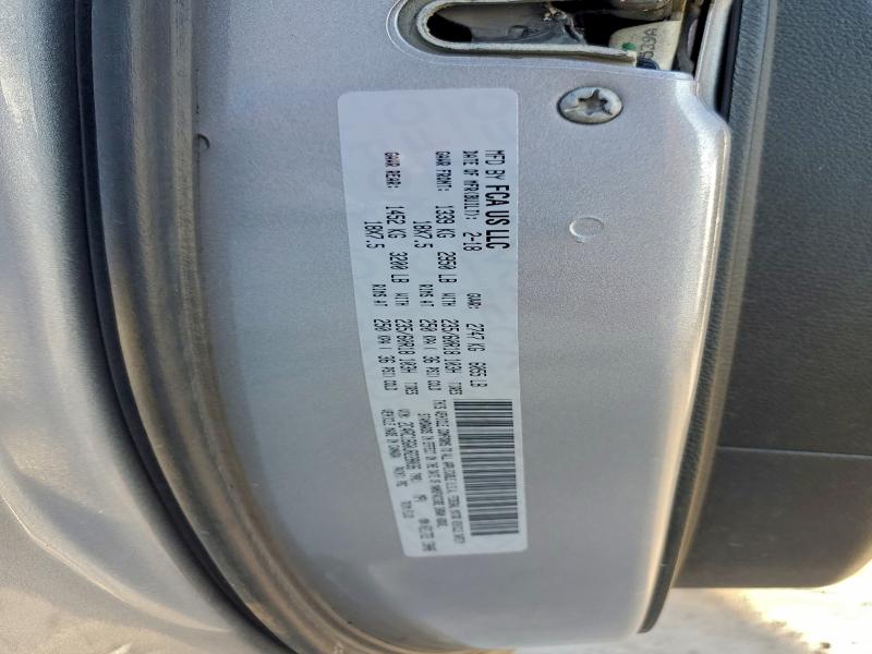 95562325 :رقم المزاد ، 2C4RC1BG0JR228036 vin ، 2018 Chrysler Pacifica مزاد بيع