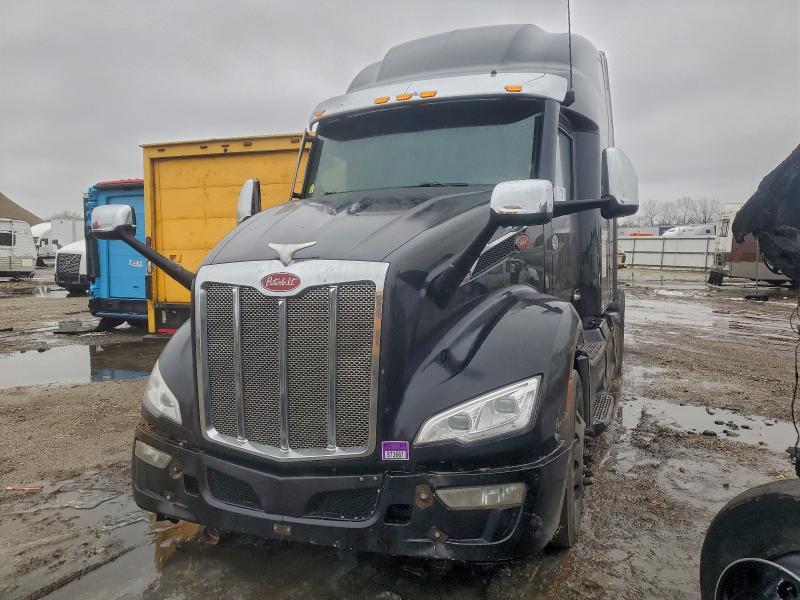 2023 Peterbilt 579 მანქანა იყიდება აუქციონზე, vin: 1XPBD49XXPD791742, აუქციონის ნომერი: 95120915