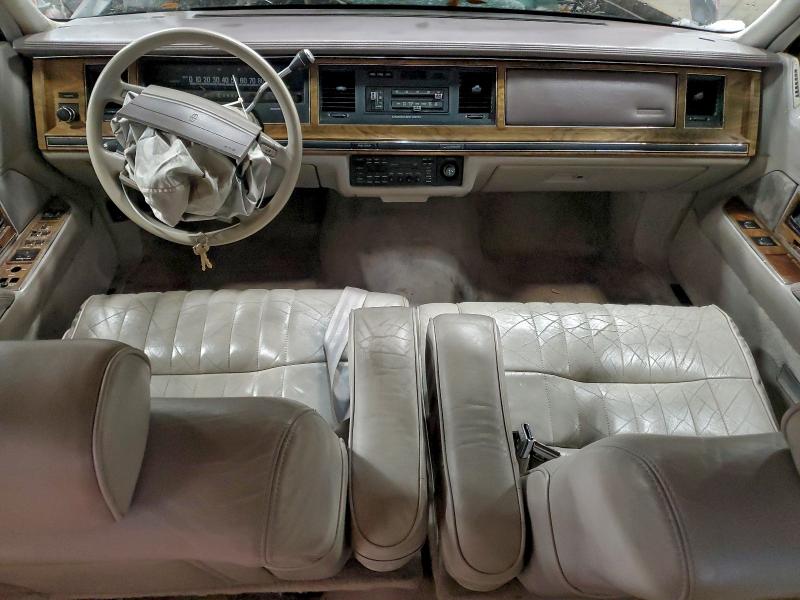 1991 Lincoln Town Car მანქანა იყიდება აუქციონზე, vin: 1LNCM81W8MY744354, აუქციონის ნომერი: 97757925