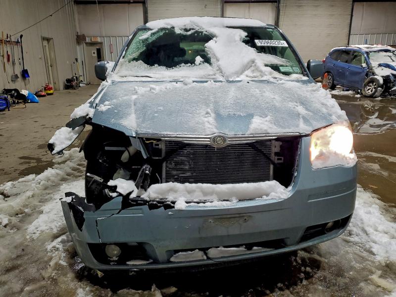 95960235 :رقم المزاد ، 2A8HR54149R683504 vin ، 2009 Chrysler Town & Country مزاد بيع