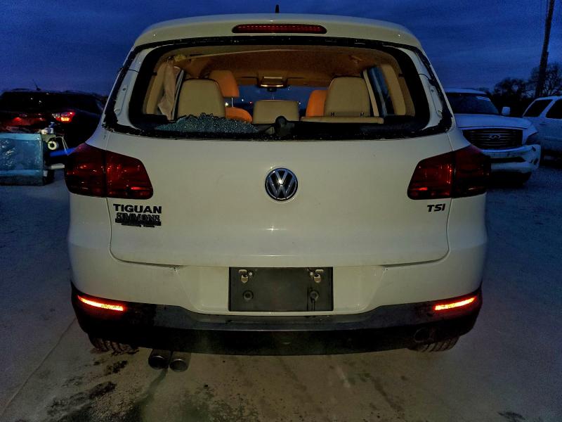 94711315 :رقم المزاد ، WVGAV7AX9HK022794 vin ، 2017 Volkswagen Tiguan مزاد بيع