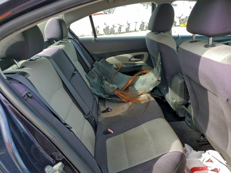 96720325 :رقم المزاد ، 1G1PA5SH8E7261752 vin ، 2014 Chevrolet Cruze مزاد بيع
