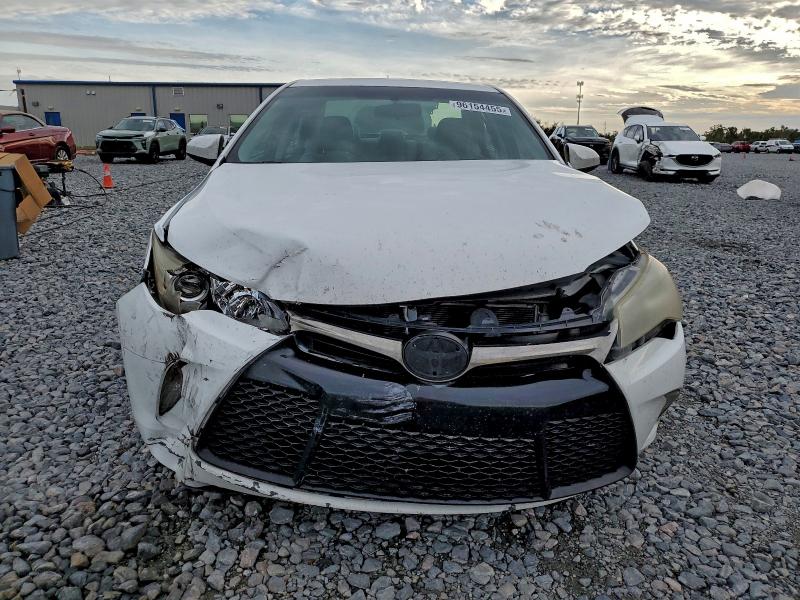 96154455 :رقم المزاد ، 4T1BF1FK0HU407595 vin ، 2017 Toyota Camry مزاد بيع