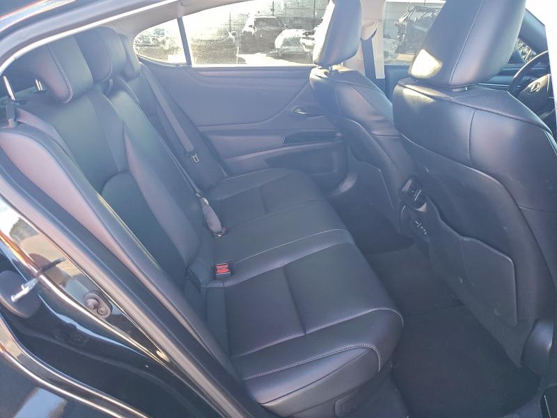95500675 :رقم المزاد ، 58ADA1C15RU047527 vin ، 2024 Lexus Es300h مزاد بيع