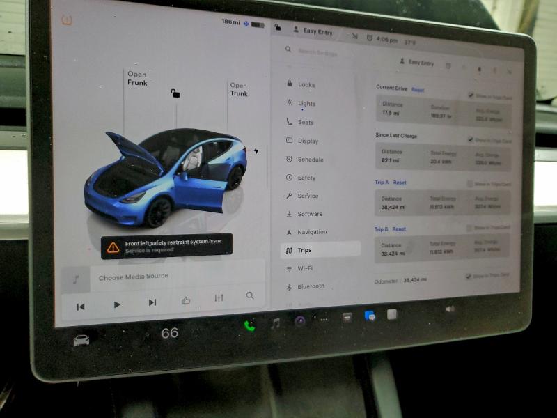2023 Tesla Model Y მანქანა იყიდება აუქციონზე, vin: 7SAYGAEE2PF688347, აუქციონის ნომერი: 96075155