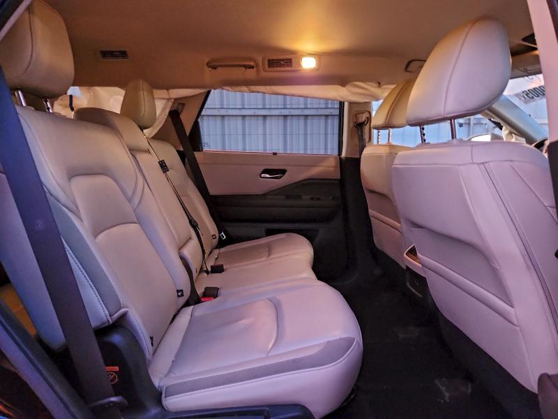 96989005 :رقم المزاد ، 5N1DR3CCXPC230907 vin ، 2023 Nissan Pathfinder مزاد بيع
