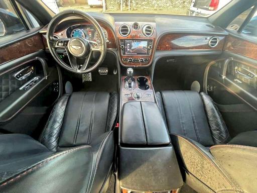 96405285 :رقم المزاد ، SJAAC2ZV4HC016056 vin ، 2017 Bentley Bentayga مزاد بيع