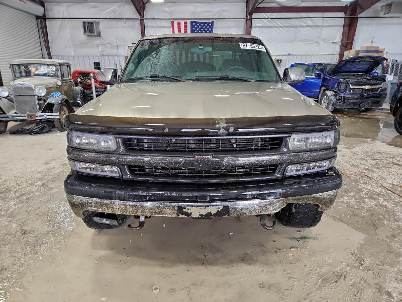 97768225 :رقم المزاد ، 2GCEK19T921330150 vin ، 2002 Chevrolet Silverado مزاد بيع