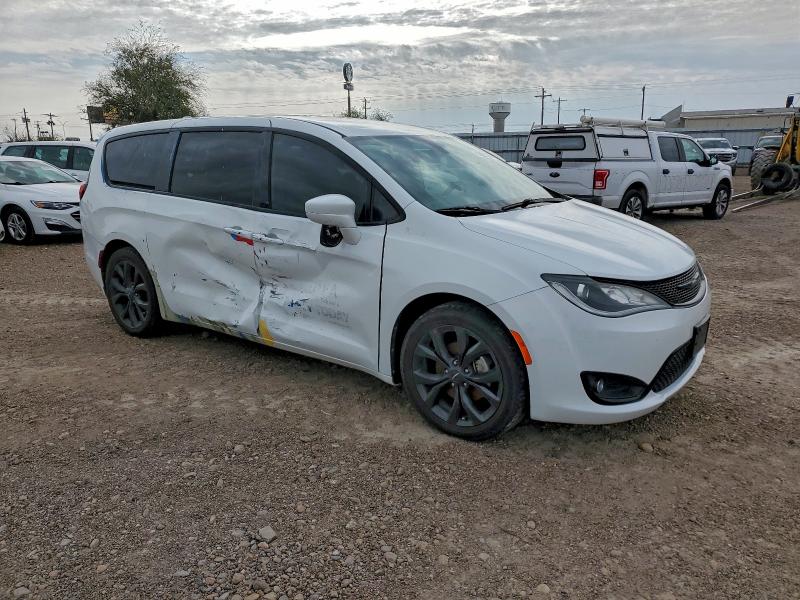2020 Chrysler Pacifica მანქანა იყიდება აუქციონზე, vin: 2C4RC1FG9LR204038, აუქციონის ნომერი: 93822505