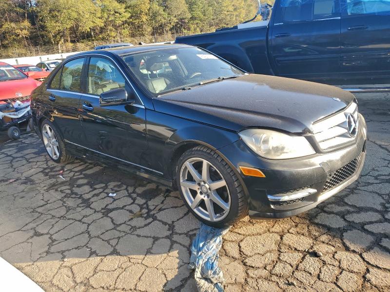 2014 Mercedes-benz C მანქანა იყიდება აუქციონზე, vin: WDDGF4HB1EG254136, აუქციონის ნომერი: 95405175