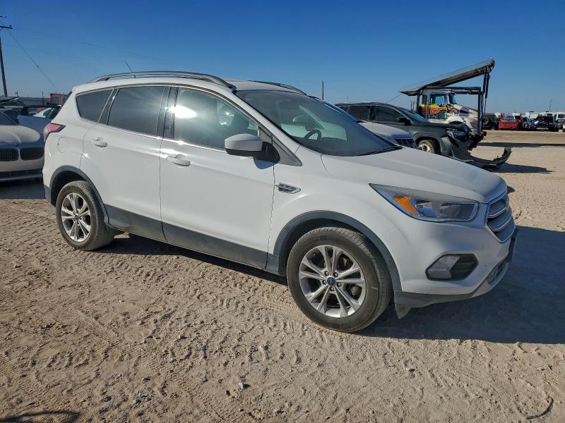 2018 Ford Escape მანქანა იყიდება აუქციონზე, vin: 1FMCU0GD7JUC61741, აუქციონის ნომერი: 96441205