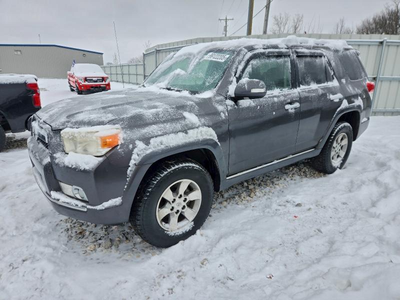 2010 Toyota 4runner Sr მანქანა იყიდება აუქციონზე, vin: JTEBU5JR9A5001266, აუქციონის ნომერი: 99122205