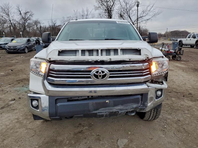 95463435 :رقم المزاد ، 5TFUY5F12HX626028 vin ، 2017 Toyota Tundra مزاد بيع