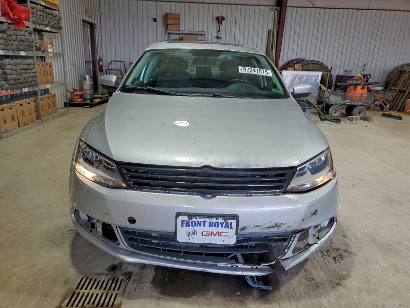 Продаж на аукціоні авто 2013 Volkswagen Jetta, vin: 3VWLL7AJ8DM228901, номер лоту: 97247075