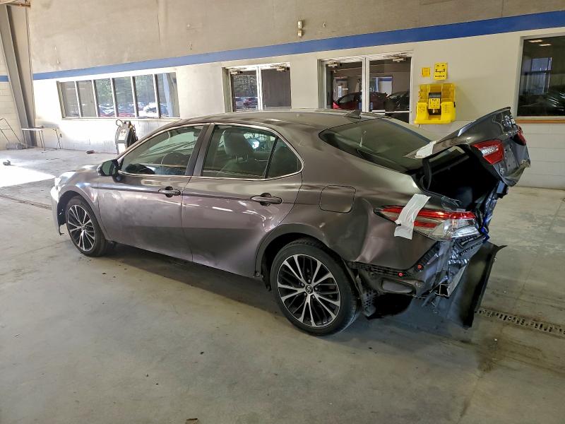 96549635 :رقم المزاد ، 4T1B11HK4KU805492 vin ، 2019 Toyota Camry مزاد بيع