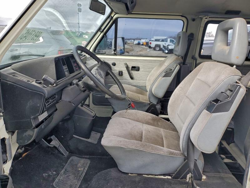 99017045 :رقم المزاد ، WV2YB0256LH083575 vin ، 1990 Volkswagen Vanagon Bu مزاد بيع