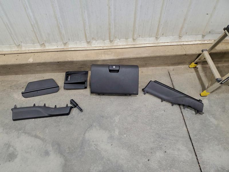 89610765 :رقم المزاد ، 1GC4YVEY7MF136814 vin ، 2021 Chevrolet Silverado مزاد بيع
