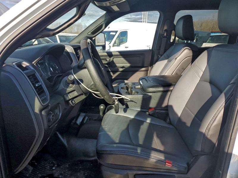 97395785 :رقم المزاد ، 3C6UR5HJ6RG331943 vin ، 2024 Ram 2500 مزاد بيع