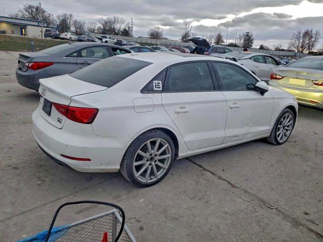 Продажа на аукционе авто 2016 Audi A3, vin: WAUB8GFFXG1055675, номер лота: 95569165