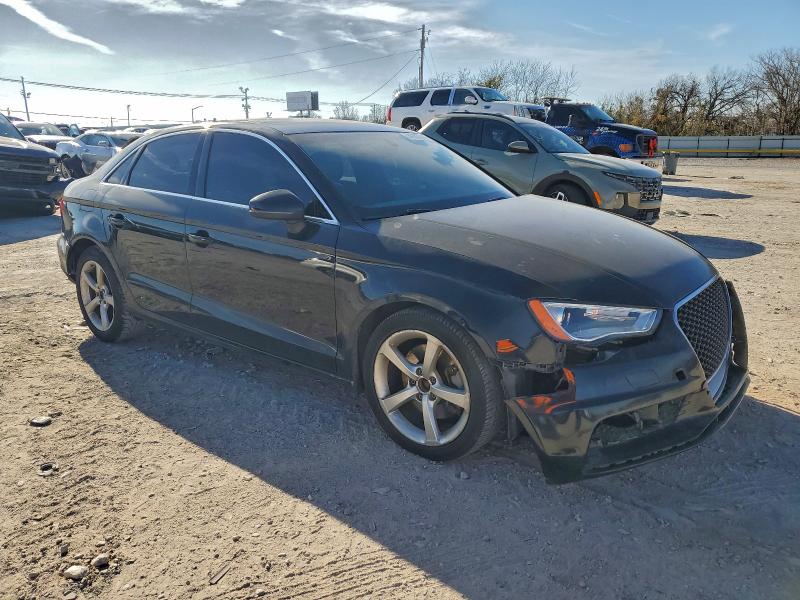 Продажа на аукционе авто 2015 Audi A3, vin: WAUACGFF1F1105114, номер лота: 94783345