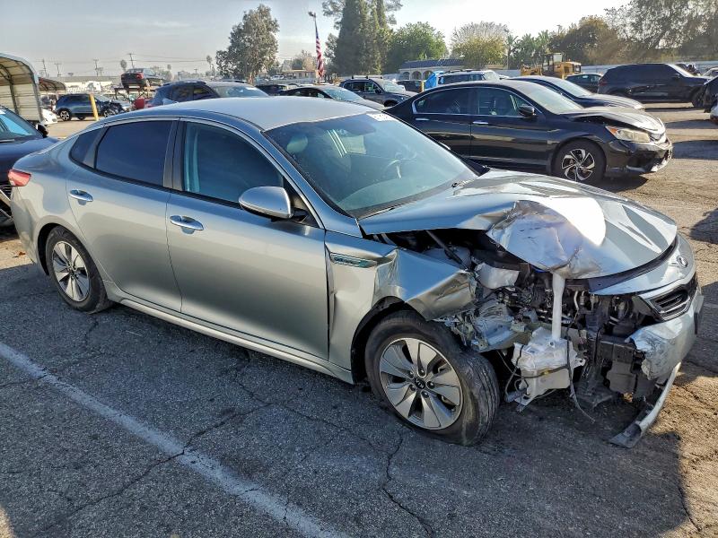 Продаж на аукціоні авто 2017 Kia Optima, vin: KNAGT4LE9H5011109, номер лоту: 97781485