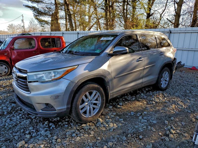 Auction sale of the 2015 Toyota Highlander, vin: 5TDZARFH1FS012296, lot number: 94769415