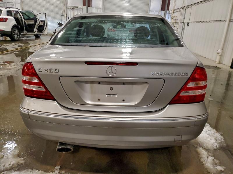 Продажа на аукционе авто 2005 Mercedes-benz 240-class, vin: WDBRF40J75A651115, номер лота: 97465535