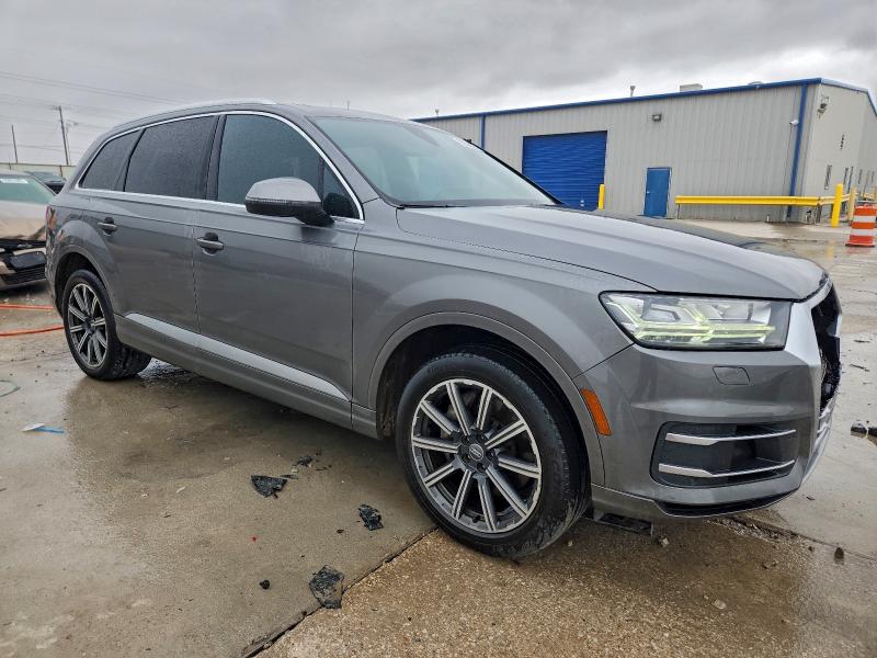 Продажа на аукционе авто 2017 Audi Q7, vin: WA1LAAF78HD012982, номер лота: 95906625