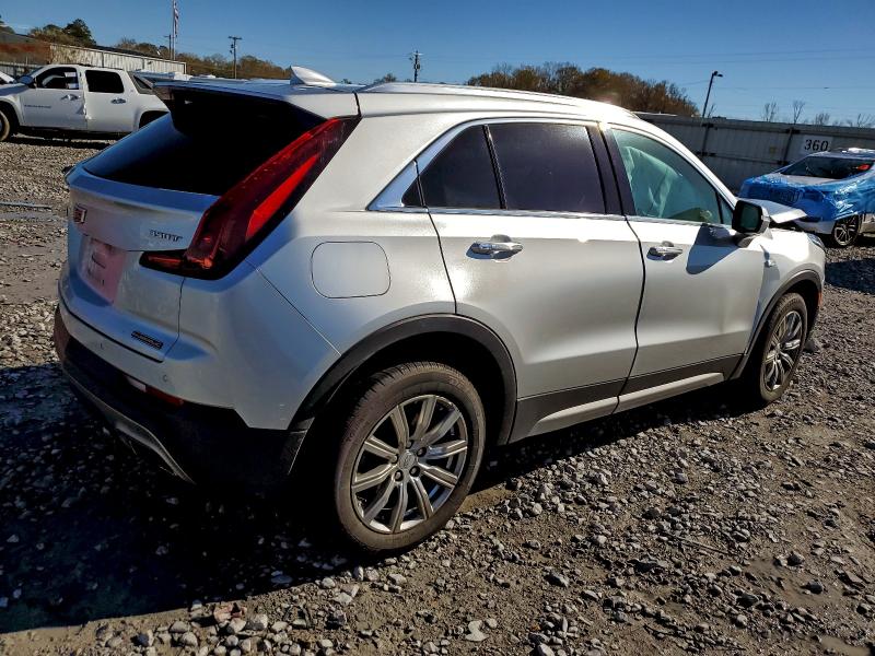 Продаж на аукціоні авто 2022 Cadillac Xt4 Premiu, vin: 1GYFZDR43NF135551, номер лоту: 97500925