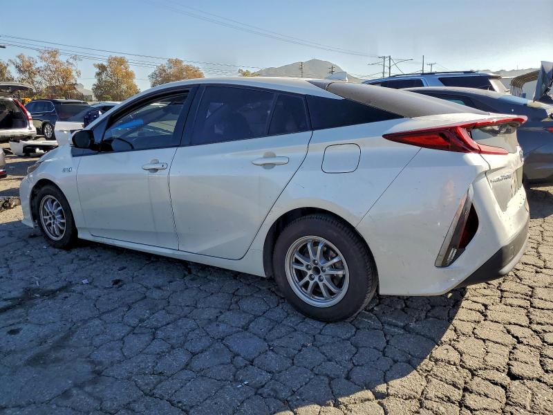 Продажа на аукционе авто 2018 Toyota Prius Prim, vin: JTDKARFP7J3103673, номер лота: 94380855