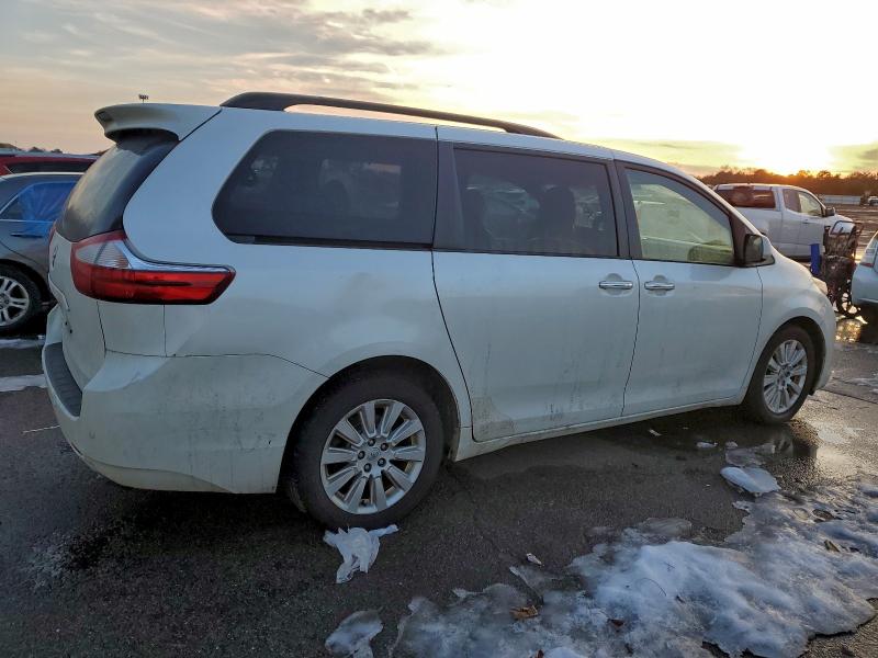 Aukcja sprzedaży 2015 Toyota Sienna, vin: 5TDDK3DC7FS121972, numer aukcji: 97751705