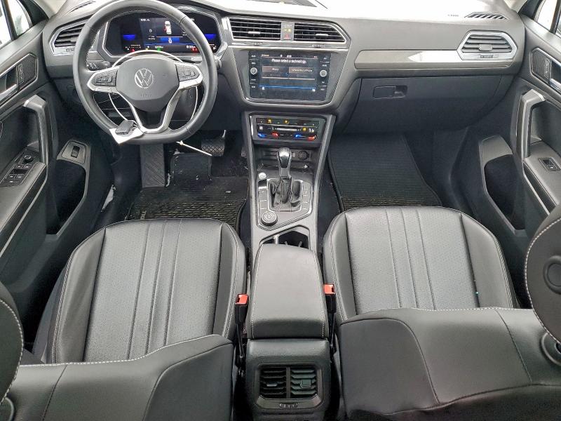 Продажа на аукционе авто 2022 Volkswagen Tiguan, vin: 3VV2B7AX8NM060041, номер лота: 94744635