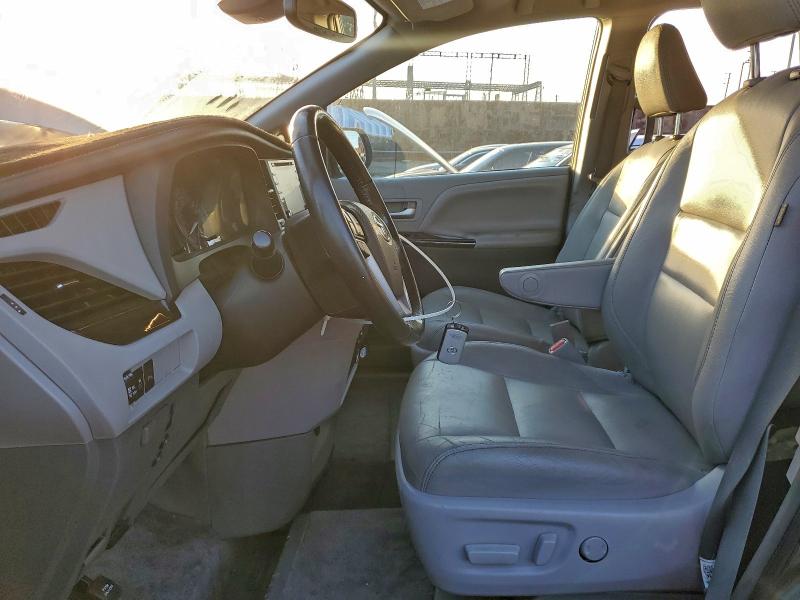 Продажа на аукционе авто 2019 Toyota Sienna, vin: 5TDYZ3DC4KS017088, номер лота: 94358505